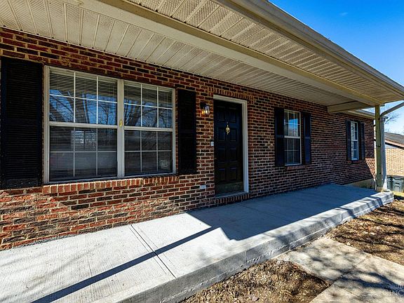 3rd image of 10493 Mill Rd