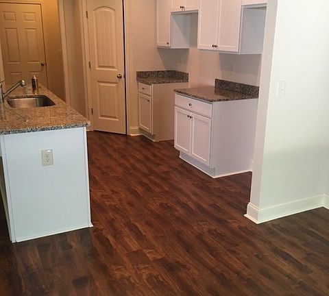 3rd image of 212 Britt Dr