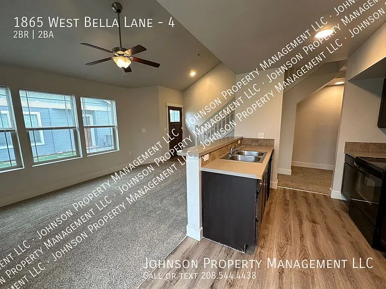 1865 W Bella Ln #4 — Photo 3