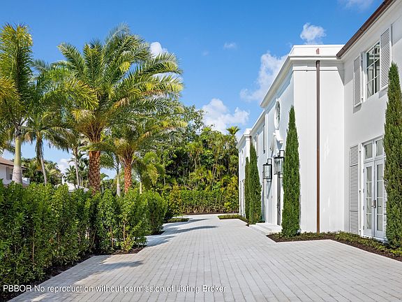 3rd image of 301 Plantation Rd