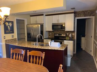 218 Willowcrest Dr, Charleston, WV