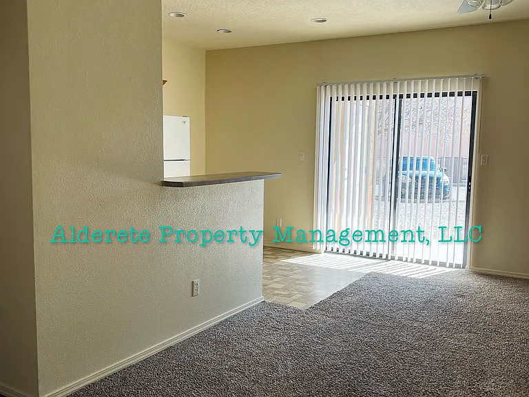 4217 Ridgeway Ct SE #A — Photo 3