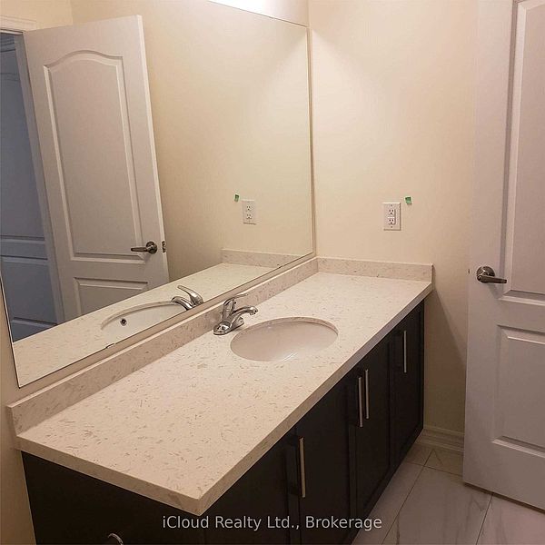 Brampton House for rent - 3 Bedrooms — photo 12