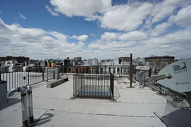 Rented by Rennit Inc.