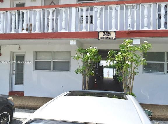 2nd image of 245 NE 191st St APT 3007