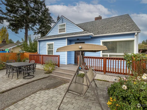 12439 16th Avenue S, Burien, WA 98168