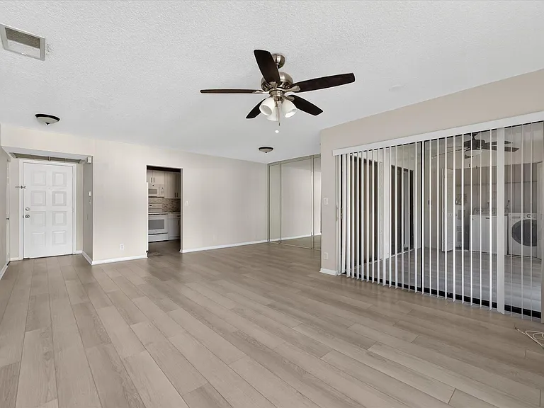 4467 Carambola Cir S — Photo 4