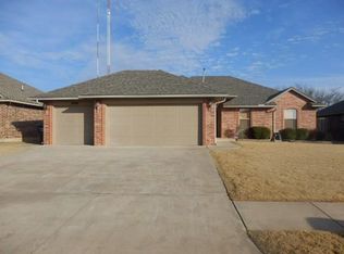 3400 Ashton Dr, Moore, OK 73160