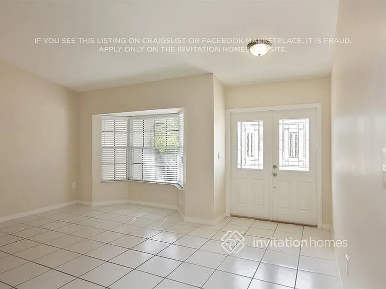 15341 SW 139th St — Photo 2