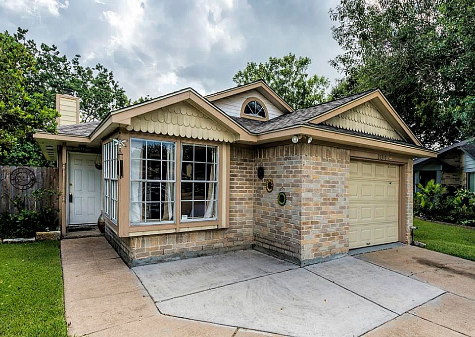 1st image of 20310 Greenwade Cir