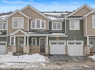 509 Flagstaff Dr, Ottawa, ON K2J 6W1