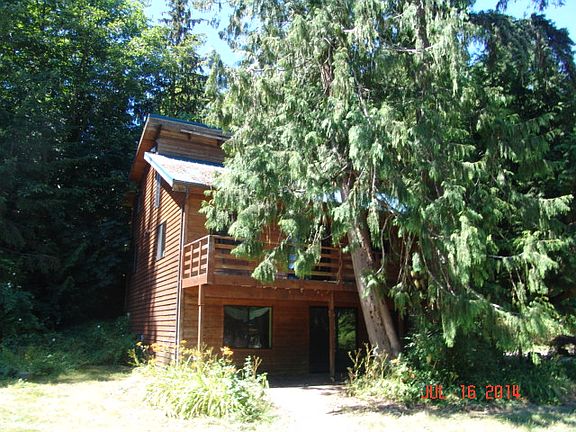 4th image of 319 Tahuyeh Pl W