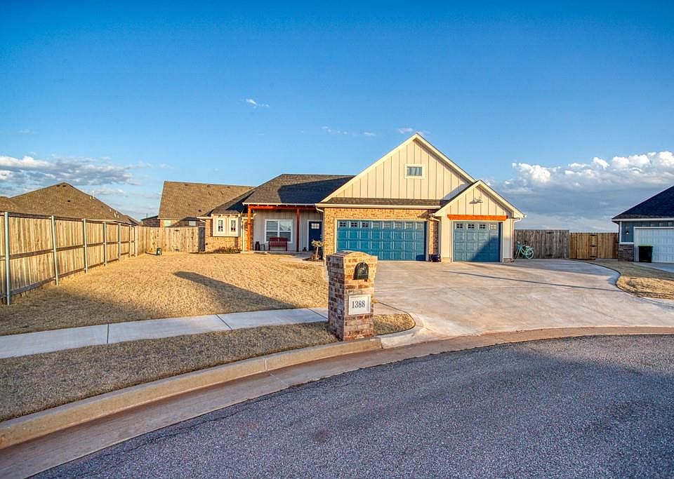 1st image of 1388 Auburn Cir