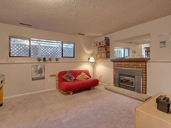 5th image of 12939 NE 131st St