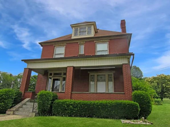 516 Grant St, Reynoldsville, PA 15851