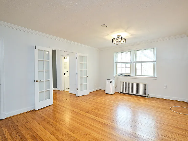 3925 Davis Pl NW #206 — Photo 3