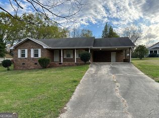 215 Fayetteville Rd, Fairburn, GA 30213