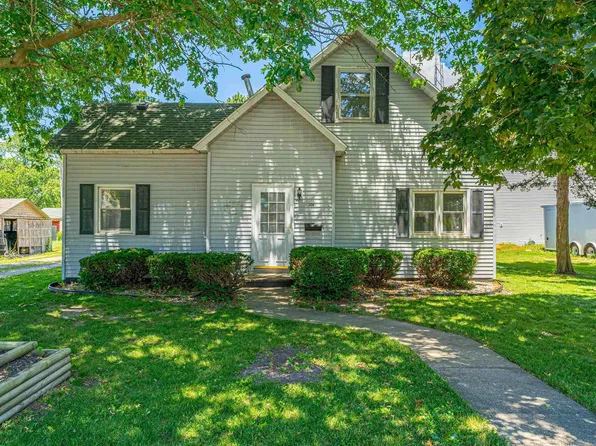 308 W Jefferson St, Girard, IL 62640