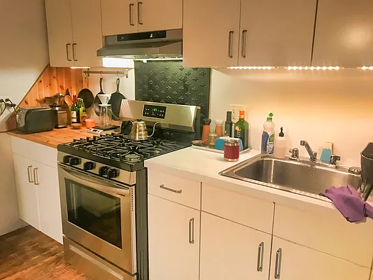 Rented by In Haus LLC | media 5