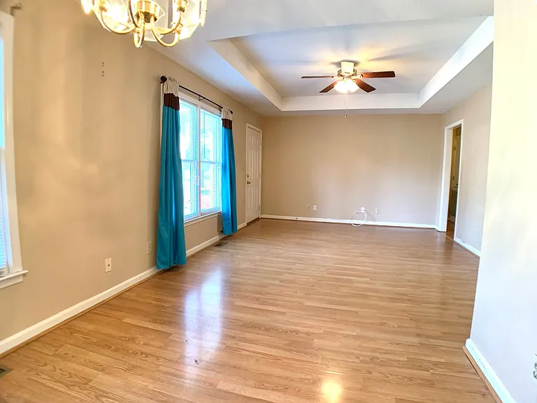 763 Princeton Cir — Photo 2