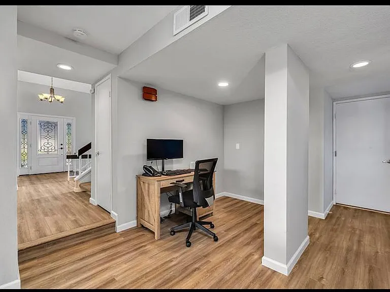 24641 Ashland Dr — Photo 4