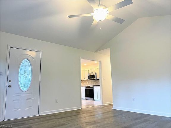 4th image of 3110 Cecil St