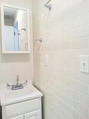 Rented by New York Residence | media 25
