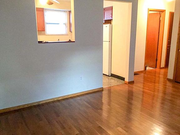 4th image of 88 W North Broadway St #A
