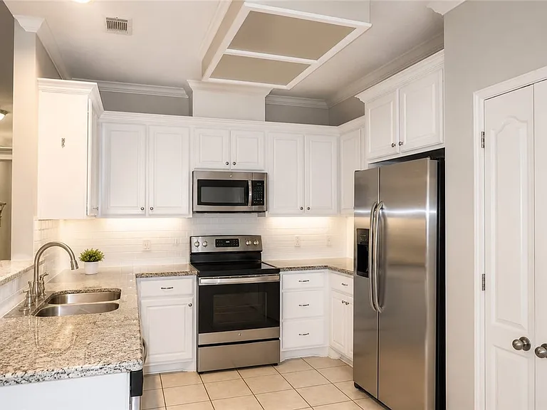 2364 Kendal Green Cir — Photo 3