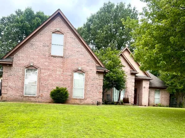 5409 Doe Ln, Southaven, MS 38671