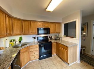 258 Valley Stream Ln, Wayne, PA 19087