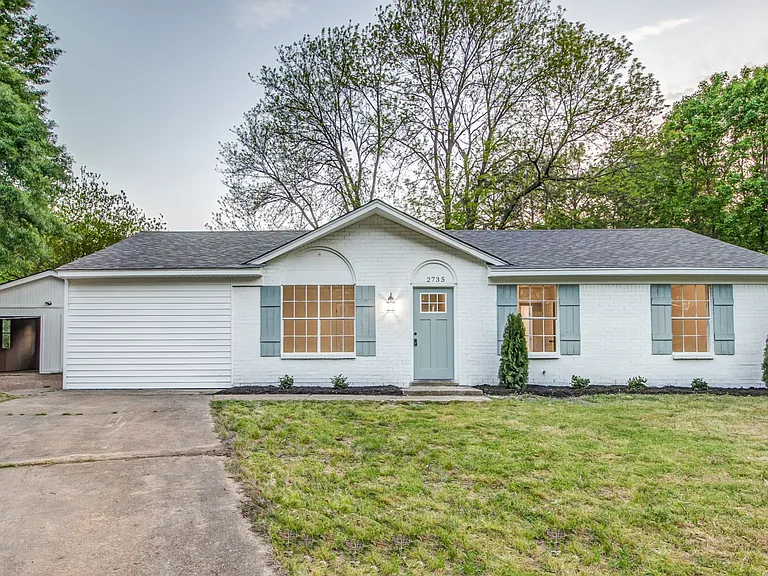 2735 Brentwood Cv — Photo 1