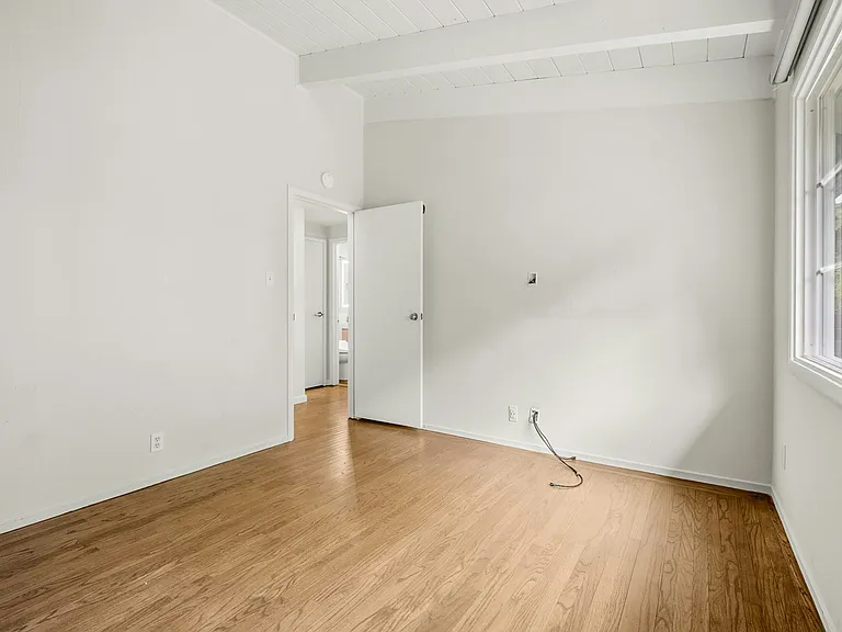 812 Edgemar Ave — Photo 24