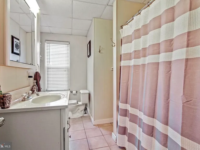 Full Bath - Upstairs