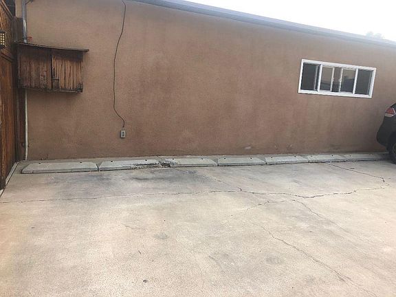 2 dedicated parking spaces off alley