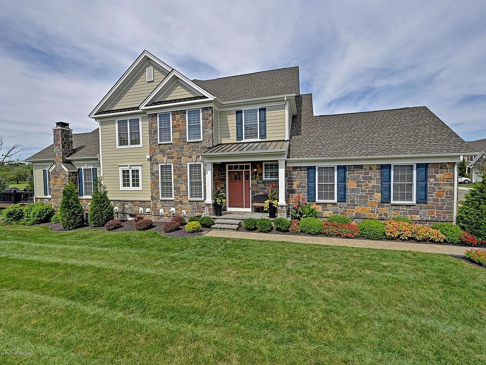 1st image of 11 Langton Dr