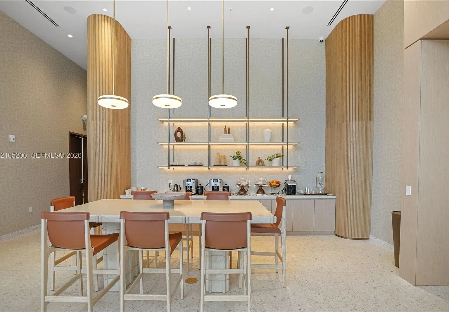 One Park Tower — Photo 4