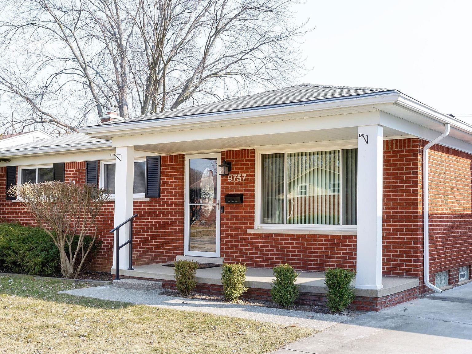 9757 Mueller St, Taylor, MI 48180 Zillow