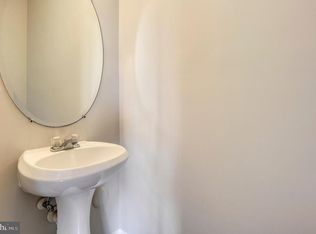 16510 Elmcrest Ter, Bowie, MD 20716