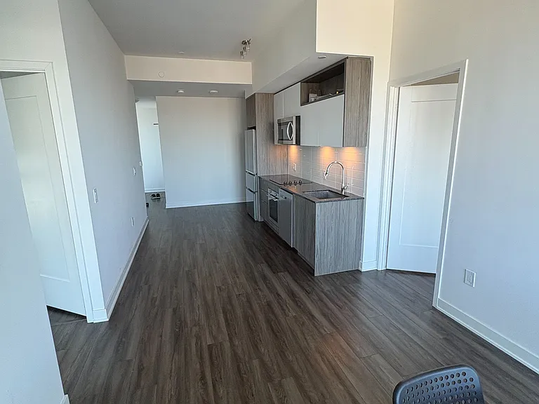 60 Princess St #1716 — Photo 9