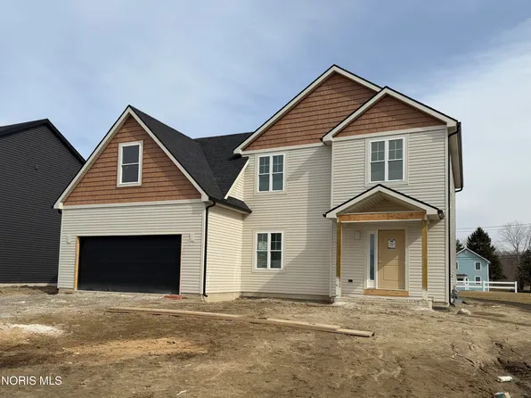 1812 Caleb Ct, Waterville, OH 43566