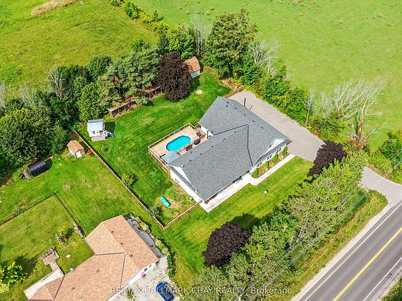 2nd image of 4936 Vasey Rd