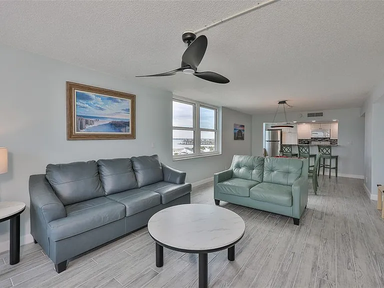 1400 Gulf Blvd #704 — Photo 3