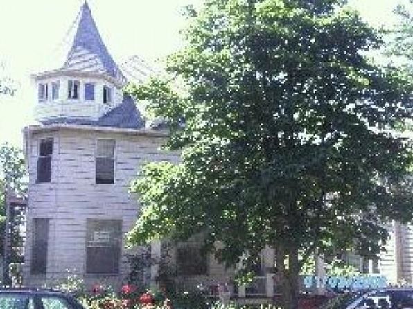 326 Thompson St APT 1