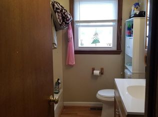 11 Lake Ave, Nashua, NH 03060