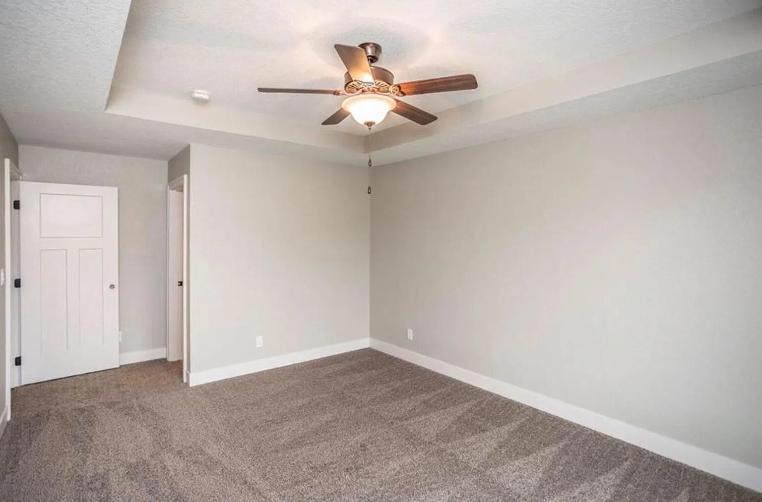 1202 NE 15th Ln — Photo 2