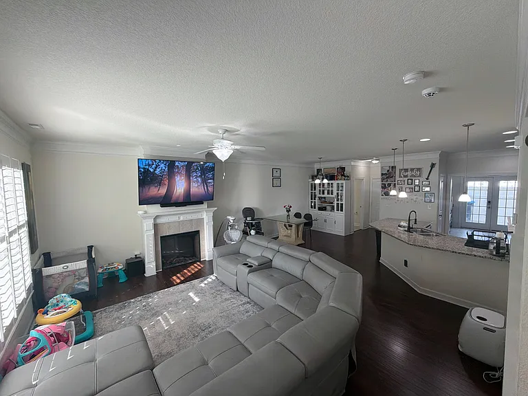 463 Abelia Way — Photo 2
