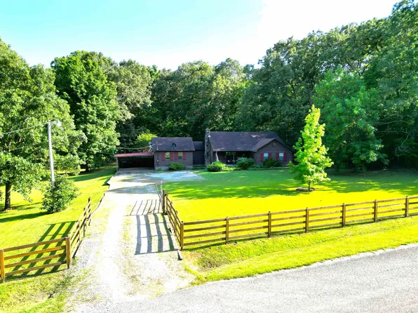 1165 Hickory Grove Loop, Oakland, TN 38060
