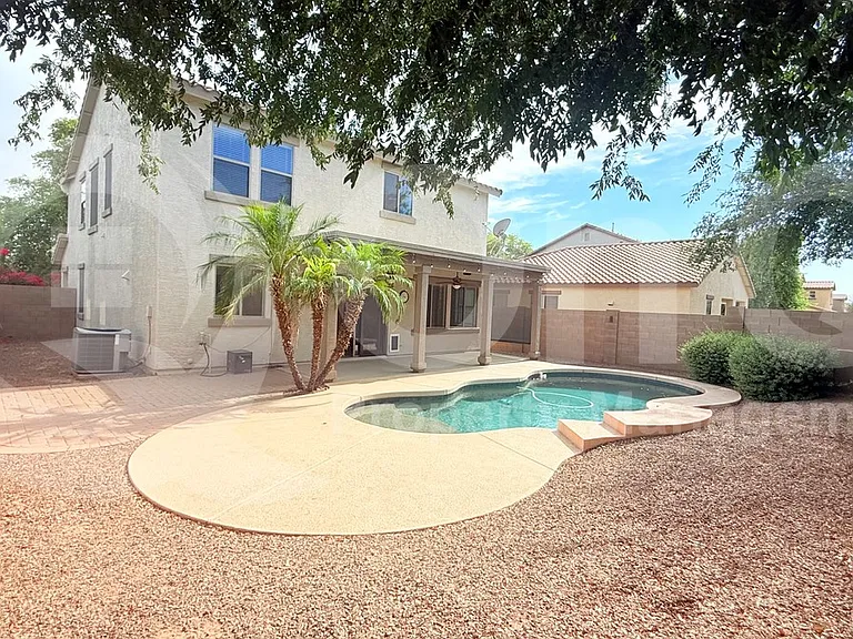 2950 E Dublin St — Photo 29