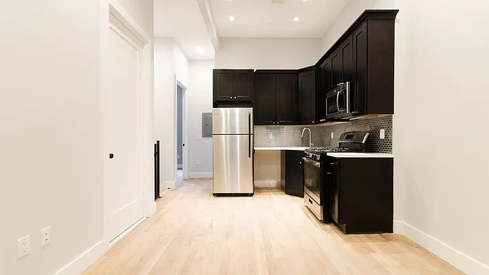 Rented by Nooklyn NYC LLC | media 1